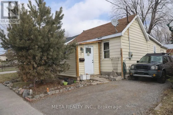 House for sale: 283 PARK ROAD S, Oshawa