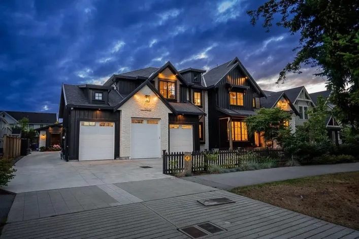 2833 204 STREET, Langley