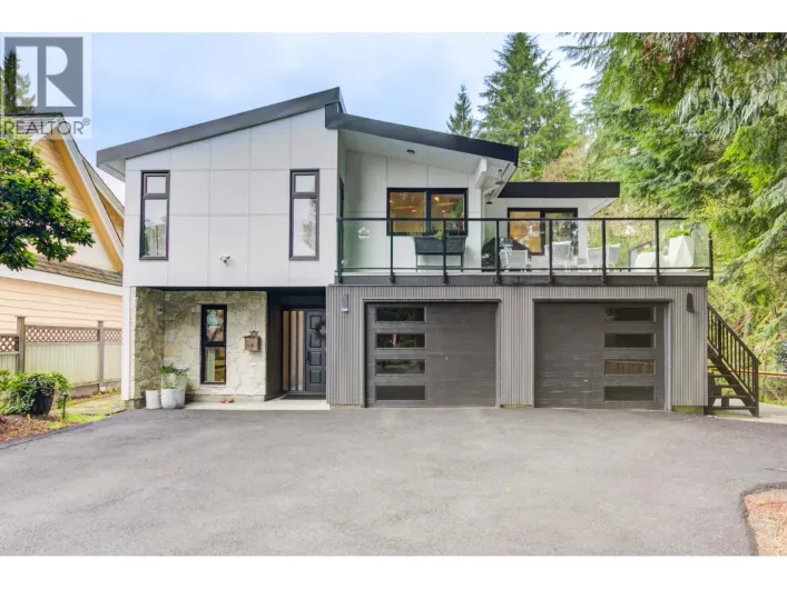 2836 VIOLET STREET, North Vancouver