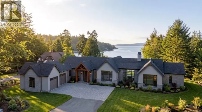 2839 Oceanside Lane, Mill Bay