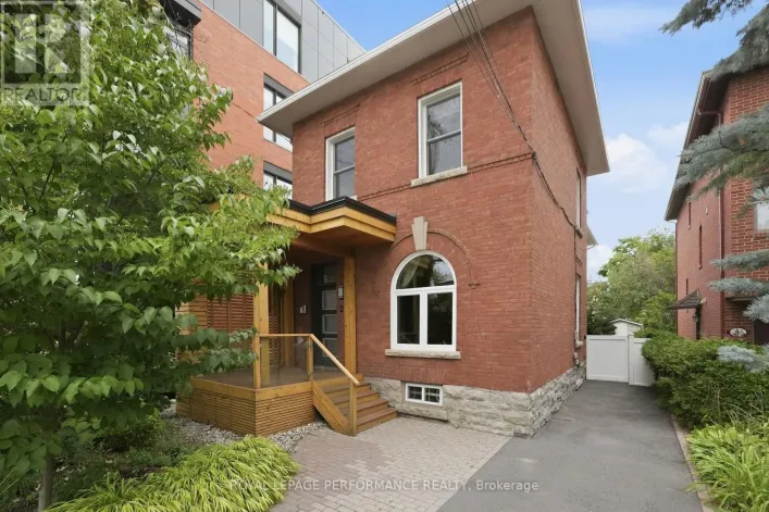284 CRICHTON STREET, Ottawa