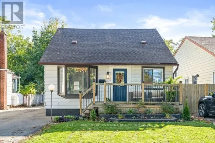 284 IVON AVENUE, Hamilton