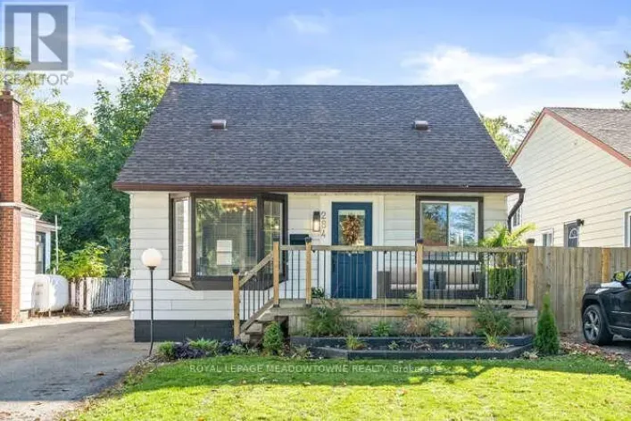 284 IVON AVENUE, Hamilton