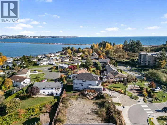 284 Seafield Rd, Colwood