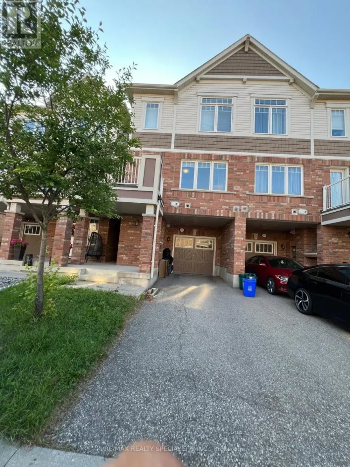 285 CASSON POINT, Milton