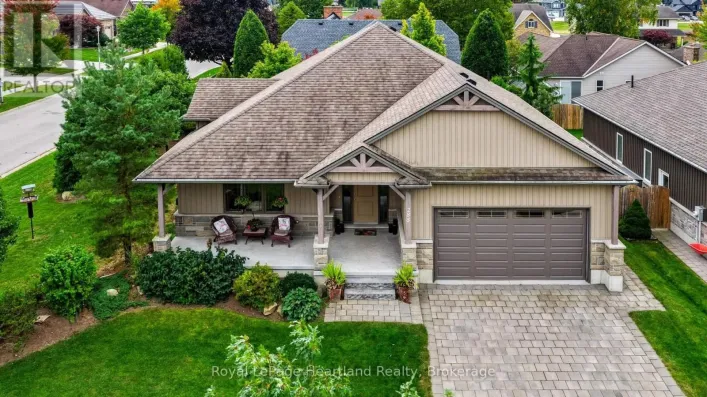 285 DARLING BOULEVARD, South Huron