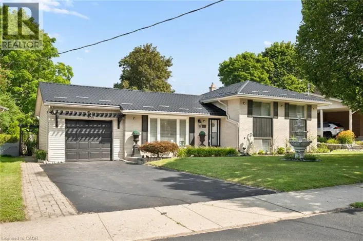 285 STONYBROOK Drive, Kitchener