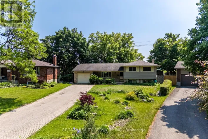 285 THORNCREST DRIVE, Waterloo