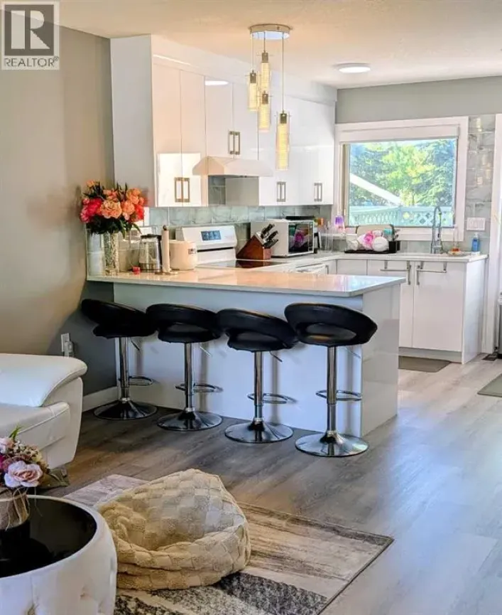 2851 Dovely Park SE, Calgary