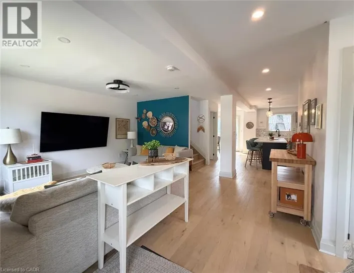 286 EAST 18TH Street Unit# Upper, Hamilton