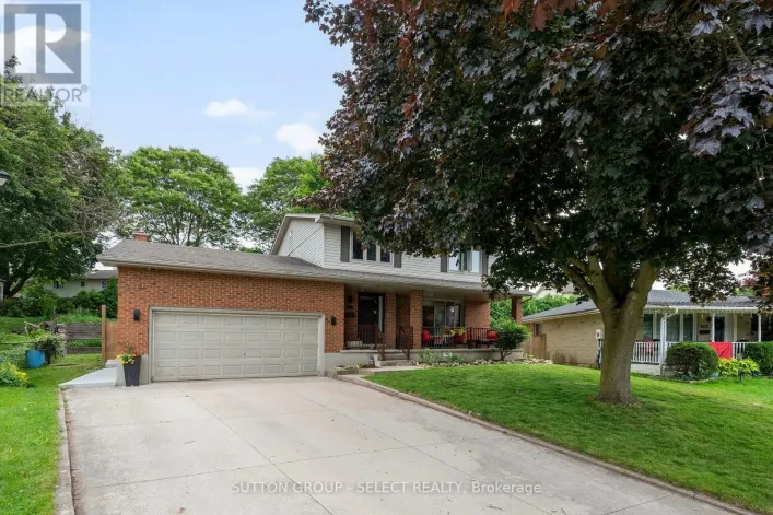 286 HIGHVIEW CRESCENT, London South