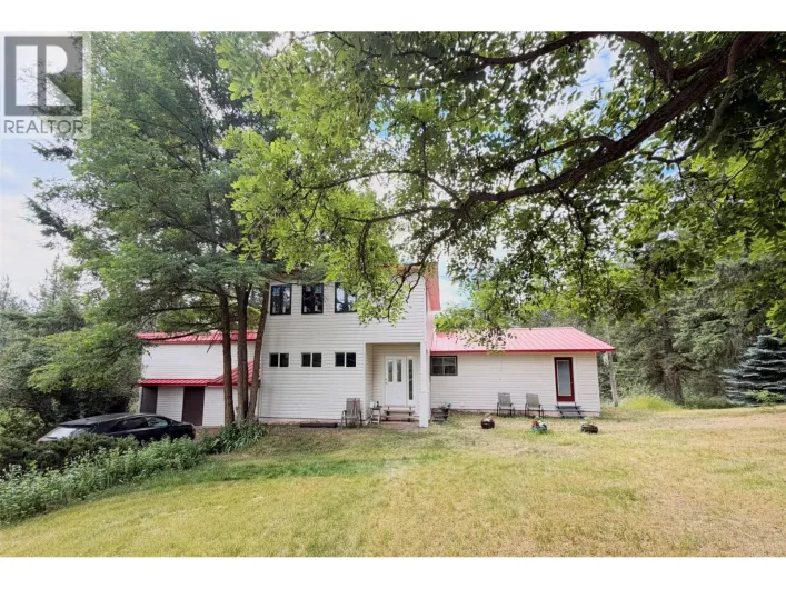 2860 Highway 97 North, Falkland