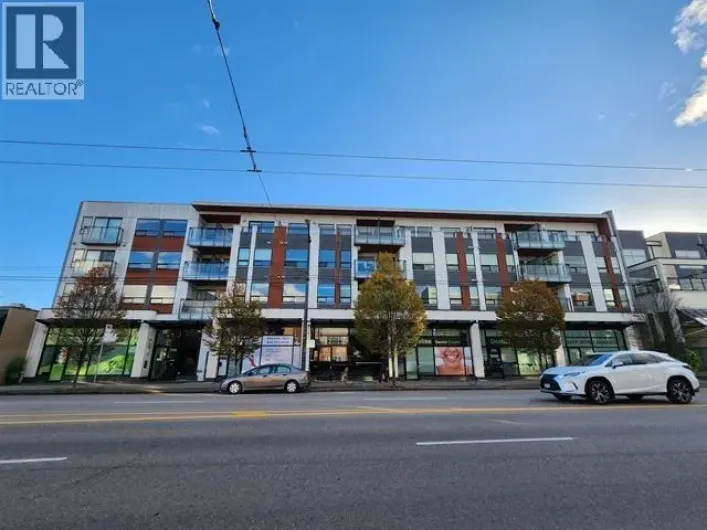 2862 W 4TH AVENUE, Vancouver