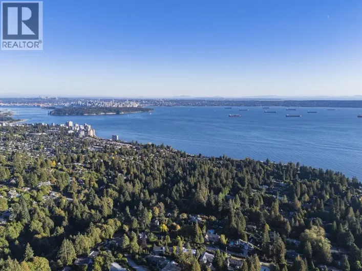 2866 RODGERS CREEK LANE, West Vancouver