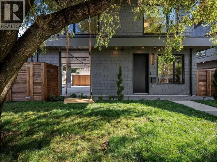 2866 SEMLIN DRIVE, Vancouver