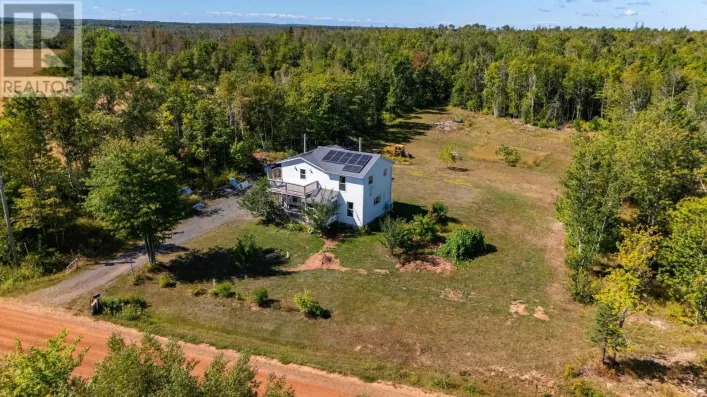 2867 Cape Breton Road, Auburn