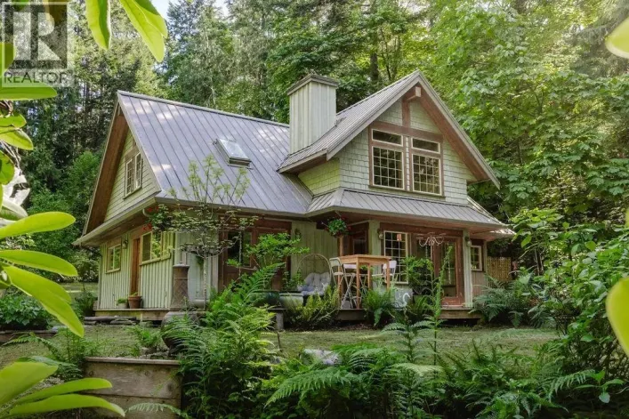 2867 LOWER ROAD, Roberts Creek