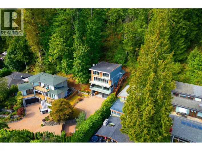 2867 PANORAMA DRIVE, North Vancouver
