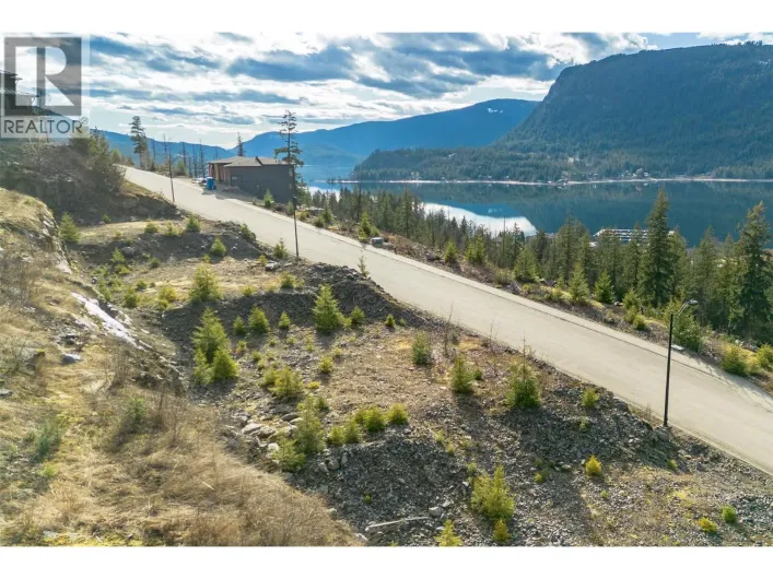 287 Bayview Drive, Sicamous