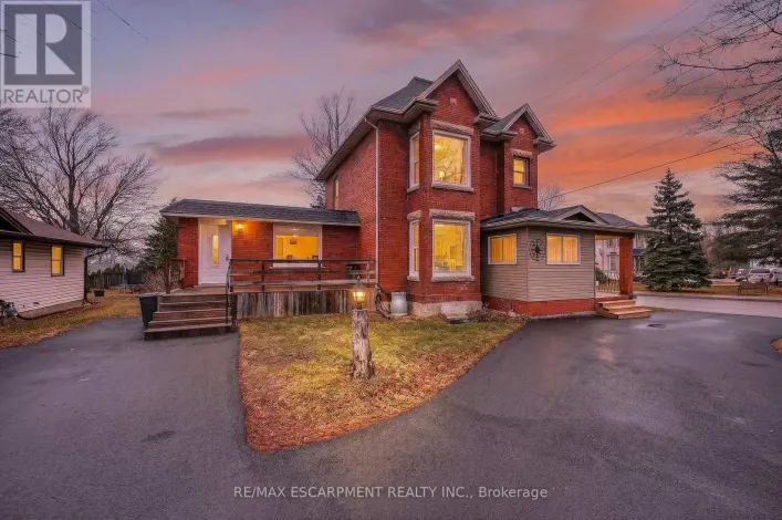 287 MAIN STREET E, Grimsby