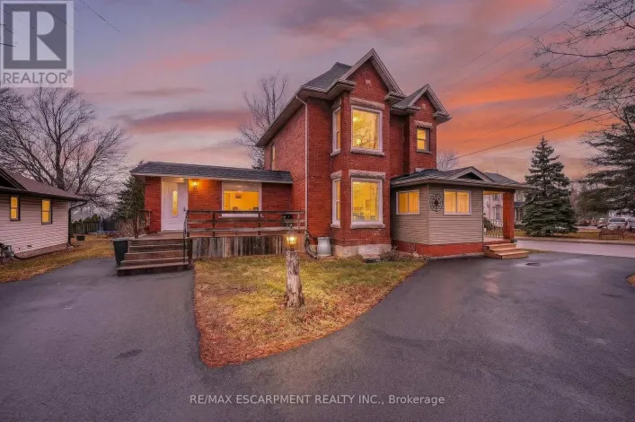 287 MAIN STREET E, Grimsby