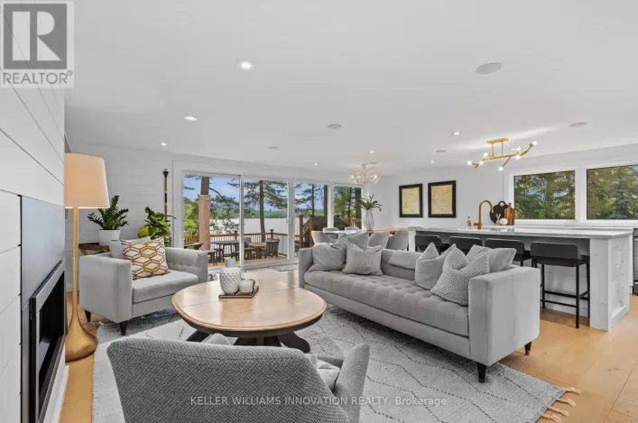 2872 MUSKOKA ROAD 118 W, Muskoka Lakes)