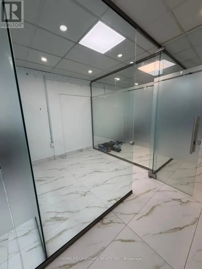 288 MARKHAM ROAD E, Toronto