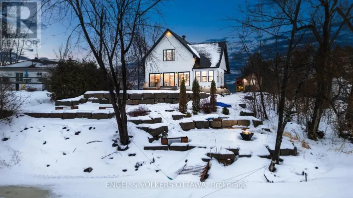 2882 BAY ROAD, Champlain