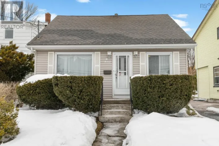 2883 Connaught Avenue, Halifax