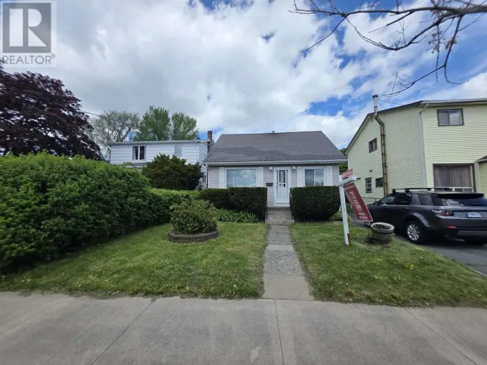 2883 Connaught Avenue, Halifax