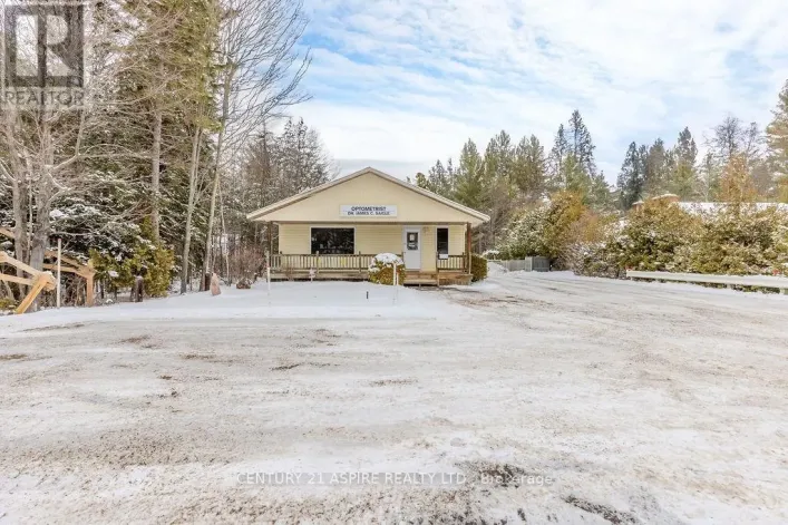 2889 PETAWAWA BOULEVARD, Petawawa