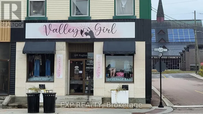 289 RAGLAN STREET S, Renfrew