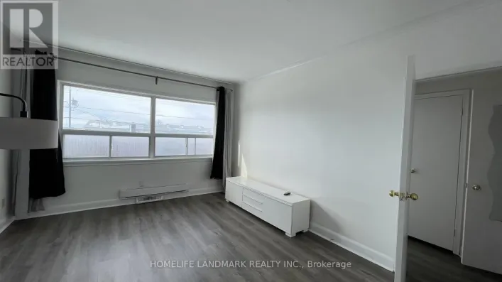 289 THE QUEENSWAY AVENUE S, Georgina