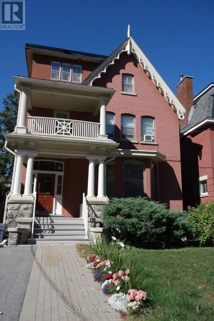 289 WILBROD STREET, Ottawa