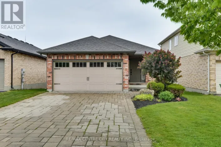 2898 BIDDULPH STREET, London South