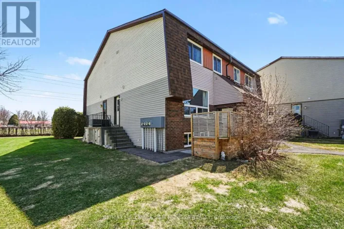 28C WOODVALE GREEN, Ottawa