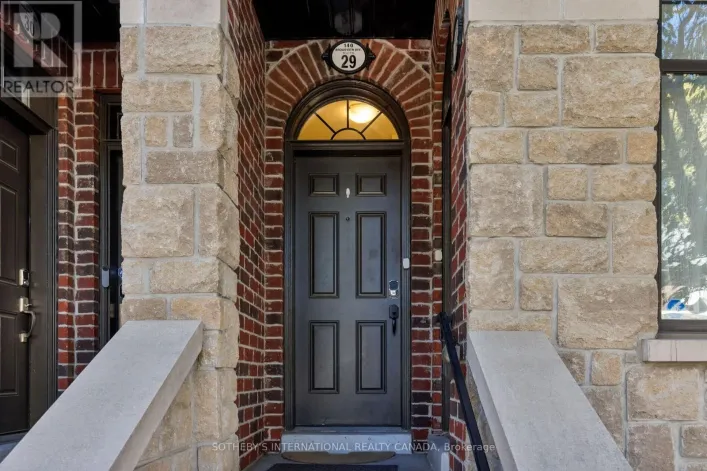 29 - 140 BROADVIEW AVENUE, Toronto