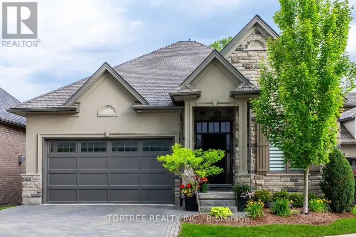 29 - 2290 TORREY PINES WAY, London North