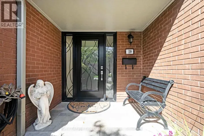 Row / Townhouse for sale: 29 - 3265 SOUTH MILLWAY, Mississauga