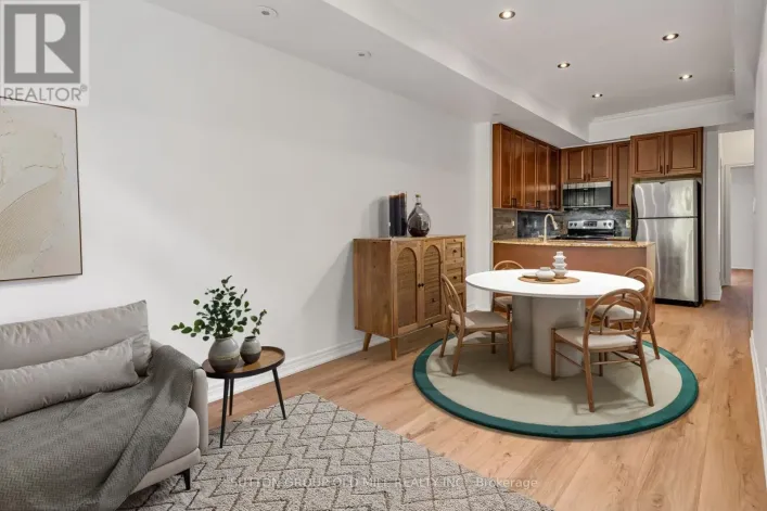 29 - 78 CARR STREET, Toronto