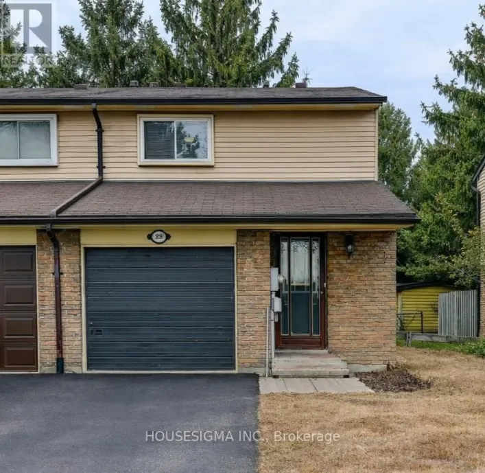 29 - 927 BURNS STREET W, Whitby