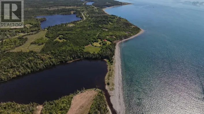 29 acres 344 Highway, Manassette Lake