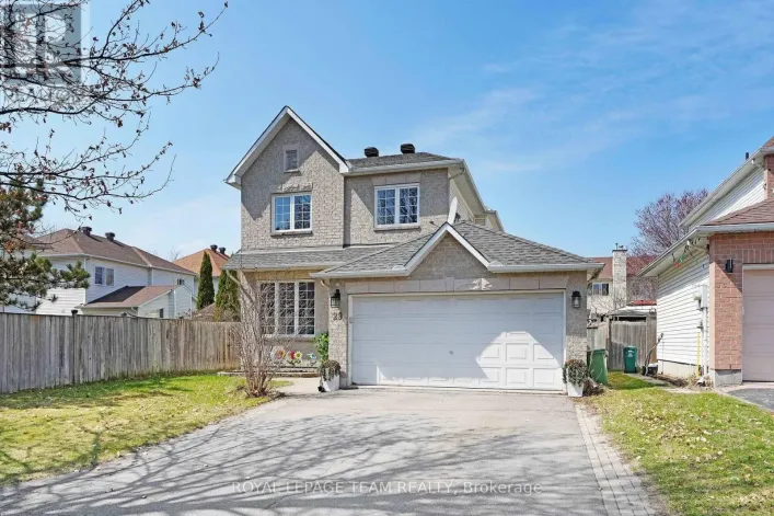29 APPLE CREEK CRESCENT, Ottawa