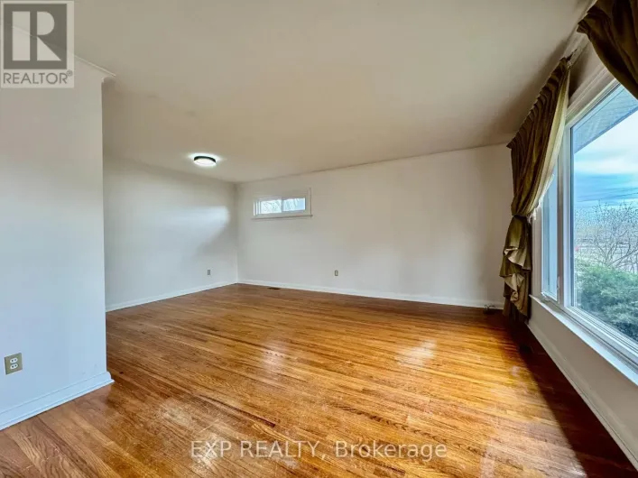 29 BAYVIEW PARKWAY, Newmarket
