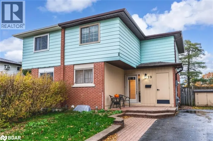 29 CHAUCER Crescent, Barrie