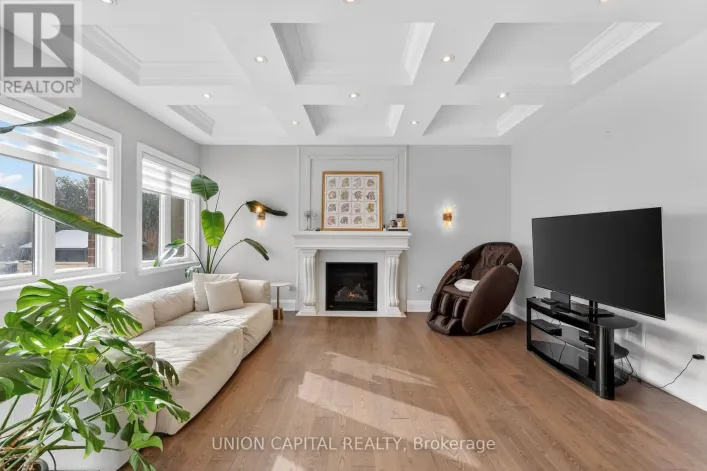29 ELM GROVE AVENUE, Richmond Hill
