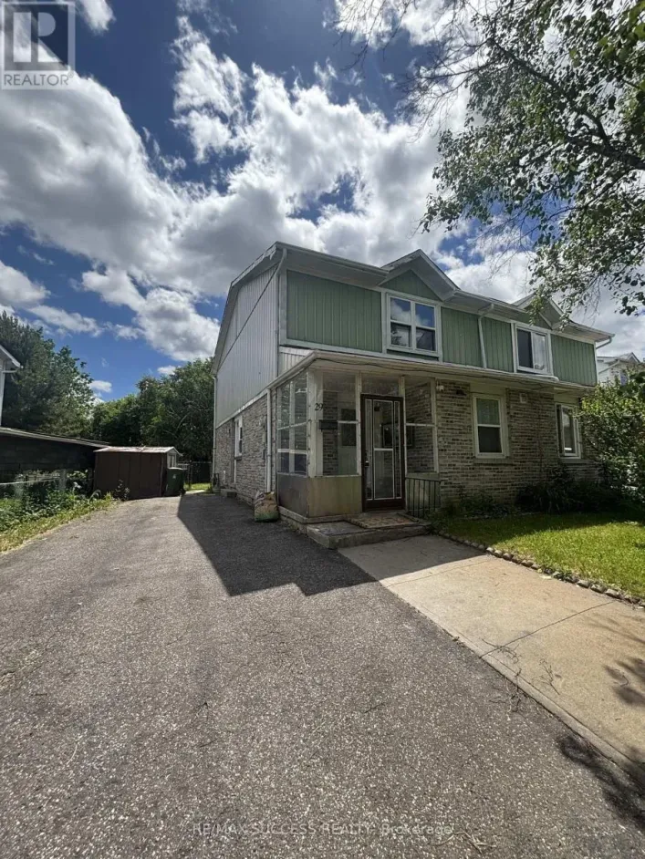 29 HORSELEY HILL DRIVE, Toronto