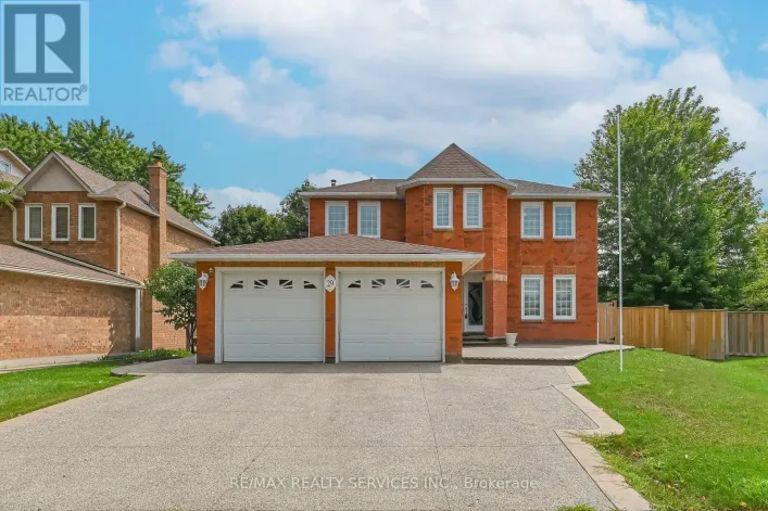 29 LENECK AVENUE, Brampton