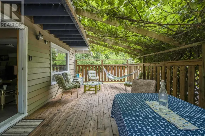 29 Narrows Basin Road, Martins River