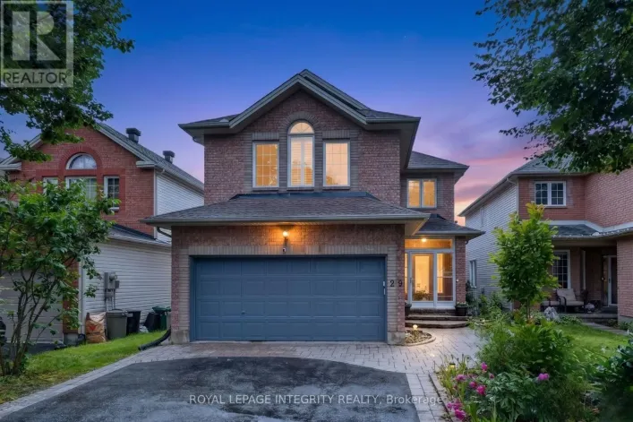 29 NORTOBA CRESCENT, Ottawa